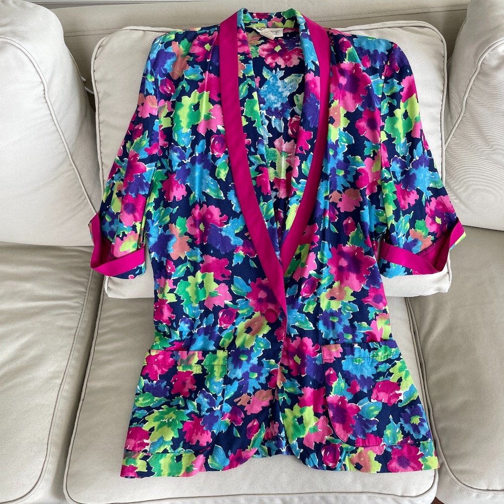 Vintage Floral Blazer with Pink and Blue Accents - Picture 5 of 8